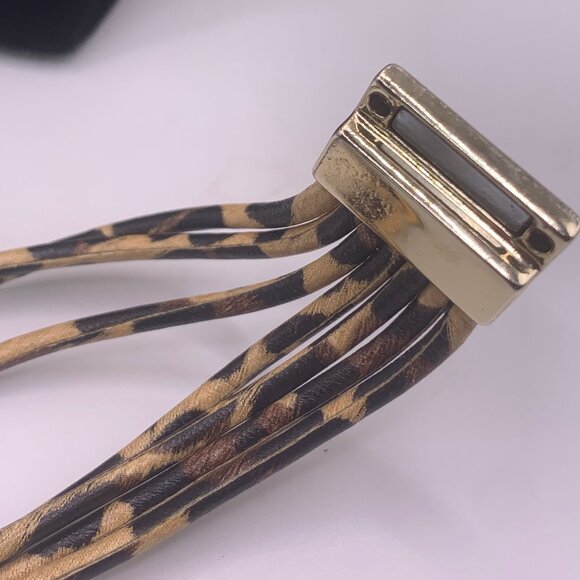🐱 5 FOR $10.  GOLDTONE LEOPARD PRINT BRACELET - Picture 3 of 5
